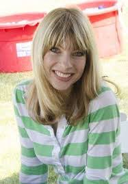 Elizabeth Sass's Instagram, Twitter & Facebook