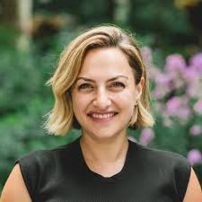 Introducing Caraway: Tackling Women's+ Healthcare for College Students