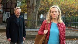 Hendrik und britta sind überglücklich. Ehe Nur Auf Dem Papier Rote Rosen Ard Das Erste