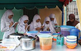 Contoh hasil wawancara dengan pedagang. 5 Contoh Teks Wawancara Dengan Narasumber Singkat 2018 Terbaru Ranking Kelas