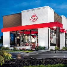15 Restaurants That Will Be Open On July 4th Restaurant Exterior Restaurant Fast Food Chains