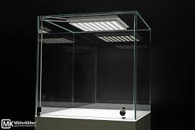 Sockelvitrine Mit Led Mk Optilight 04for Schmuckvitrine Vitrinenbeleuchtung Vitrine Led Beleuchtung