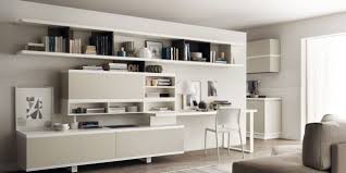 Ad oggi, lo stile moderno si mischia con il minimalismo.arredare seguendo questo stile, significa avere una casa bellissima, ma anche pratica. Arredamento Moderno Come Trasformare La Casa In Un Appartamento Di Design