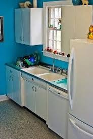 I Have Youngstown Cabinets In My Kitchen And I M Determined To Make Them Right Kitchen Remodel Small Retro Kitchen Decor Kitchen Remodel