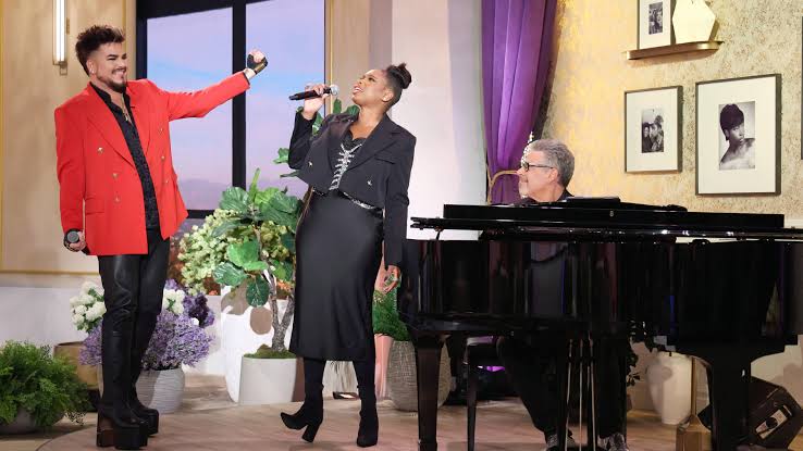 Jennifer Hudson, Adam Lambert Perform Operatic Classic 'Nessun Dorma'
