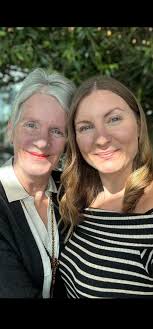 Please could someone edit this so there's no shadow