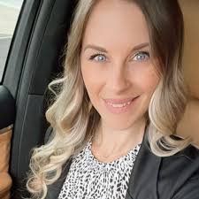 Ashley Beltz's Instagram, Twitter & Facebook