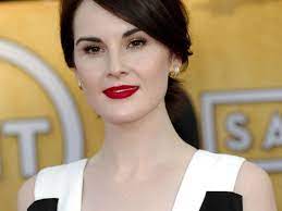 If you dislike golden shades, try silver, lilac, or chocolate. Makeup For Brunettes With Brown Eyes And Pale Skin Bellatory