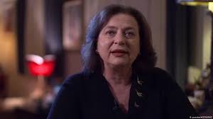 Chp milletvekilleri, mahmut tanal, sezgin tanrıkulu, barış yarkadaş, eren erdem ve enis berberoğlu da yaptıkları açıklamalarla karara tepki gösterdi. Frau Von Journalist Can Dundar Aus Turkei Gefluchtet Aktuell Welt Dw 14 06 2019