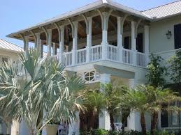 British Colonial Style Design Chic In 2020 Colonial Style Homes British Colonial Style British Colonial Decor