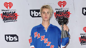 1996 wayne gretzky new york rangers alternate navy blue jersey size men's large. Justin Bieber In The New York Rangers Jersey Vogue