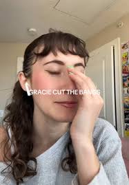 Gracie Abrams Bangs Reveal: What You Need to Know