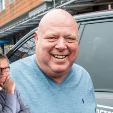 Peter Gillis heeft met zijn 200 motorfietsen wel andere zorgen aan zijn  hoofd