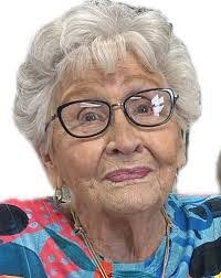 Lola Morin's Instagram, Twitter & Facebook