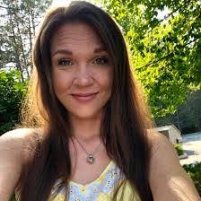 Danielle Belew's Instagram, Twitter & Facebook