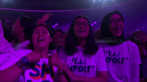 15 Tanyaku Konser Kisah Klasik Sheila On 7 14 09 18 Youtube