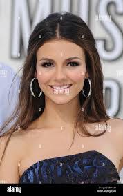 Victoria Justice's Instagram, Twitter & Facebook