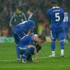 Chelsea manager frank lampard has backed john terry for infamously changing into full kit to lift the champions league trophy in 2012. Rubin Kazan Vs Chelsea John Terry Will Take A Penalty In Moscow Venue Of His Champions League Tears Says Rafa Benitez Mirror Online