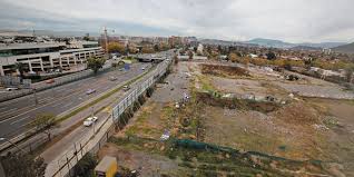 Así comienza la denuncia de maría díaz en facebook donde apunta al mall de cencosud por instalar las. Cencosud Busca Plan Para Alto Las Condes 2 Sin Rascacielos Y Con Menos Estacionamientos Por Llegada De Metro Diario Financiero
