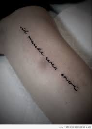 Tatuajes Pequenos Con Bonita Caligrafia En Clavicula Brazo Muneca Y Empeine Tatuajes Pequenos Los tatuajes en el brazo casi siempre son la primera opcion para hombres. tatuajes pequenos con bonita caligrafia