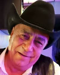 Ede Torres's Instagram, Twitter & Facebook