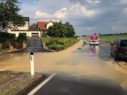 Ein heftiges unwetter beschäftigte donnerstagabend die feuerwehren in oberösterreich. Oberosterreich Schaden Nach Unwetter Kleinezeitung At