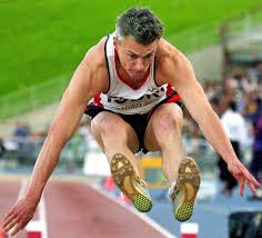Record du monde masculin premiers records. Athletisme Athletisme Quatre Vieux Records Du Monde En Danger Le Telegramme