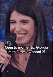 Giorgia imita Ornella Vanoni a CTCF