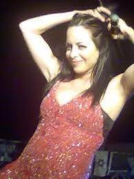 שירן תמונות של הפלאפון 303.jpg240 × 320; Michal Amdursky Wikipedia