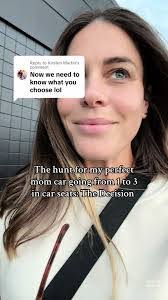 Katelyn Farr's Instagram, Twitter & Facebook