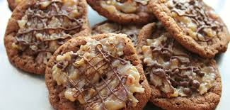Gently stir chocolate chunks, coconut, and pecans into dough. German Chocolate Cake Cookies Splendry