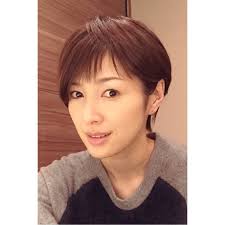 吉瀬美智子の髪型 上品なショートヘアになれるオーダー方法を伝授 ヘアアレンジ術もご紹介 3ページ目 吉瀬美智子 髪型 吉瀬美智子 ヘアスタイル ショートヘア モデル