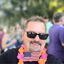 Was great to catch up today with my old friend Kirk Cameron. A little more  mileage and grey hair, but we're still going strong!