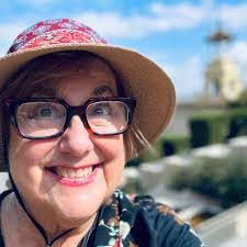 Karen Harward's Instagram, Twitter & Facebook