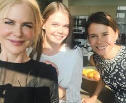 Nicole Kidman poses alongside her lookalike niece and sister in rare family  snap! 📷nicolekidman