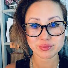 Amber Rainbolt's Instagram, Twitter & Facebook