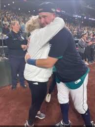 Hours before screening "Home of Raleigh," Cal Raleigh's family paused to  reflect