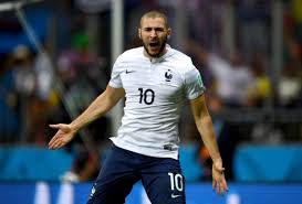 He plays as a striker for real madrid. Snubbed Karim Benzema Hits Back At France Football Federation