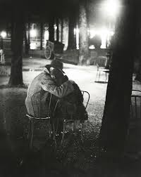 Visit 4 Bp Blogspot Com Brassai Black Picture Black And White Photography