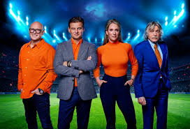 Fanpage van de man wiens haar altijd goed zit! Creil Bant Moedigt Bij Toto Wilfred Genee Aan Vaak Komen Mensen Zonder Verstand Van Voetbal Bovendrijven Flevoland Destentor Nl