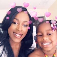 Amanda Lampley's Instagram, Twitter & Facebook