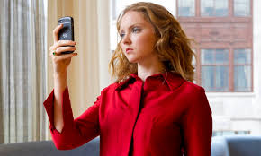 我要 活 下去 下載 apk. Blackberry Q10 Launch Be Careful What You Watch New Setting Could Reveal Every Video You View Daily Mail Online