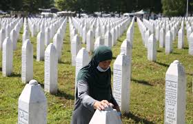 Aida is a translator for the un in the small town of srebrenica. Bosnia Muslims Mourn Their Dead 25 Years After Srebrenica Massacre Europe Gulf News