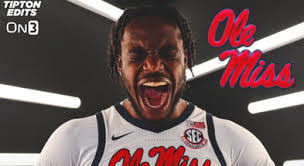 Chris Wash's Instagram, Twitter & Facebook