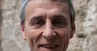 langatte. Un candidat unique