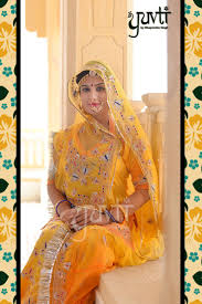 When Looking For Eternal Beauty In A Dress Get The Best Rajputi Poshak From Yuvti Designercollection Royal Rajasthani Dress Rajasthani Bride Rajputi Dress