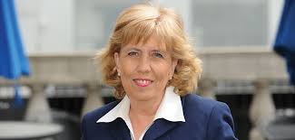 Jane Bartnett, MC '76: The Ties That Bind