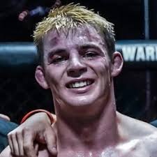 Austin Pearson vs. Ray Hewlett, Agoge Fight League 7