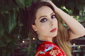 Sarah Holcombe and the Cuarteto Hermanos Osuna promise a classical and  bohemian concert