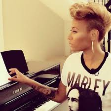 Pin By Lauren On Glammed Yp Emeli Sande Love Hair Famous Singers